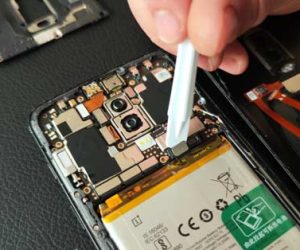 telefono akumuliatoriaus keitimas